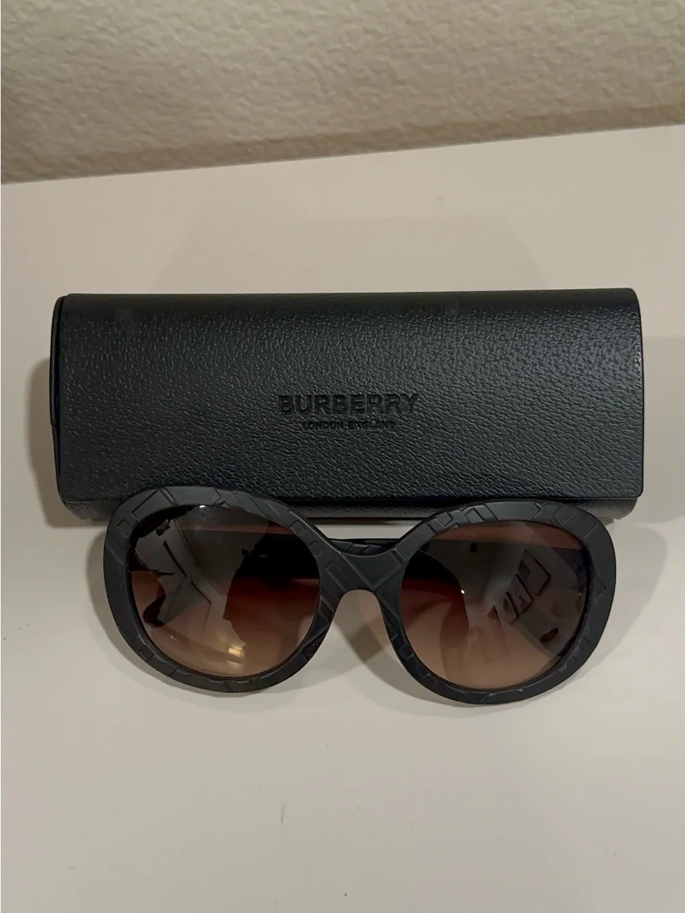 Burberry Print Brown Sunglasses Case Included